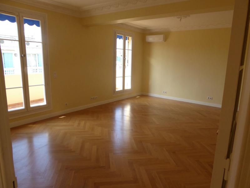 Appartement - 93 m² - 3 pièces