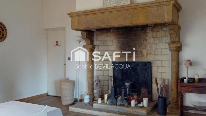 Maison - 388 m² - 10 pièces