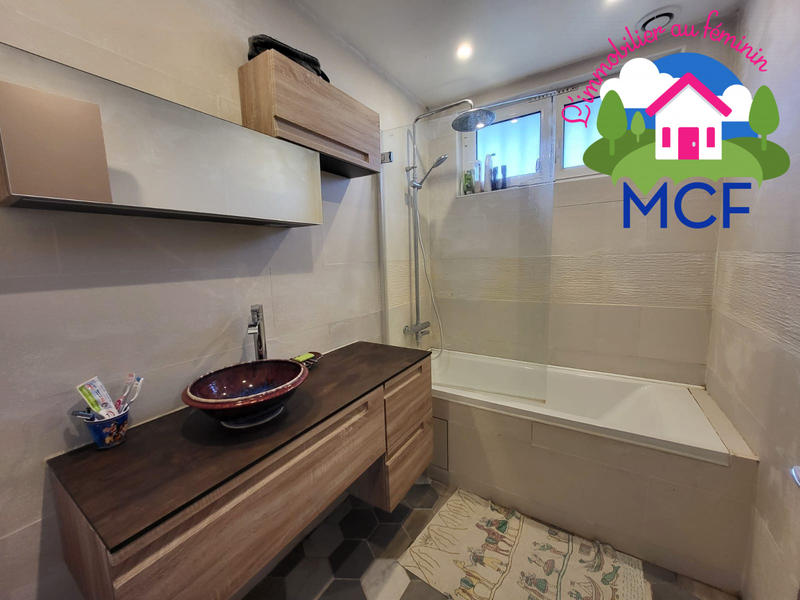 Maison - 175 m² - 6 pièces