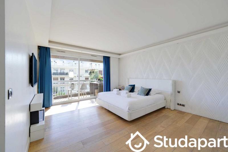 Appartement - 180 m² - 3 pièces