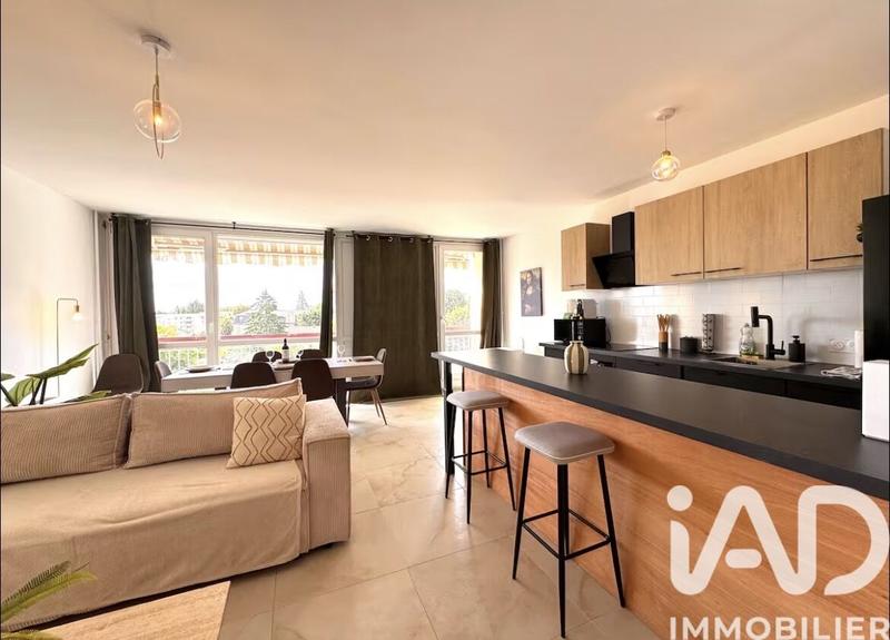 Appartement - 74 m² - 3 pièces