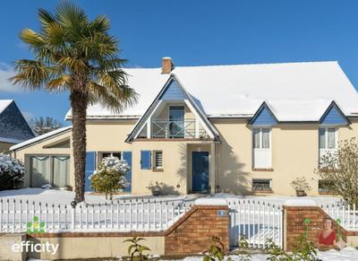 Maison de bourg - 181 m² - 8 pièces