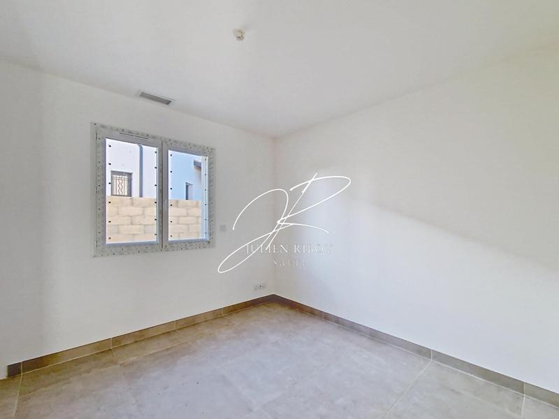 Maison - 99 m² - 4 pièces