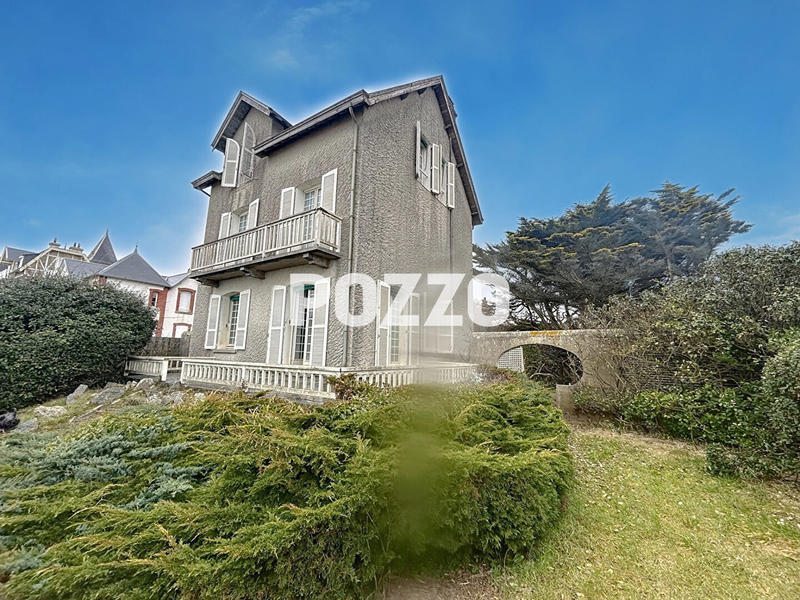 Maison - 145 m² - 8 pièces