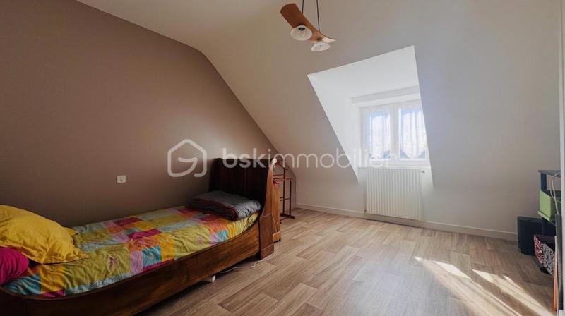 Maison - 247 m² - 10 pièces