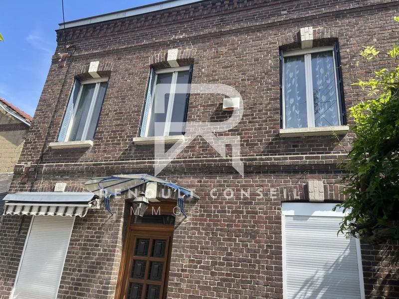 Maison - 97 m² - 4 pièces