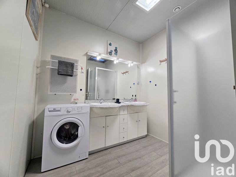 Maison - 207 m² - 7 pièces