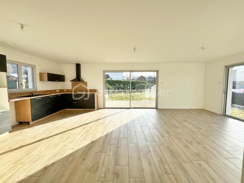 Pavillon - 94 m² - 4 pièces