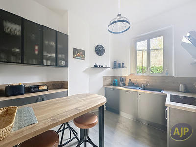 Appartement - 89 m² - 3 pièces