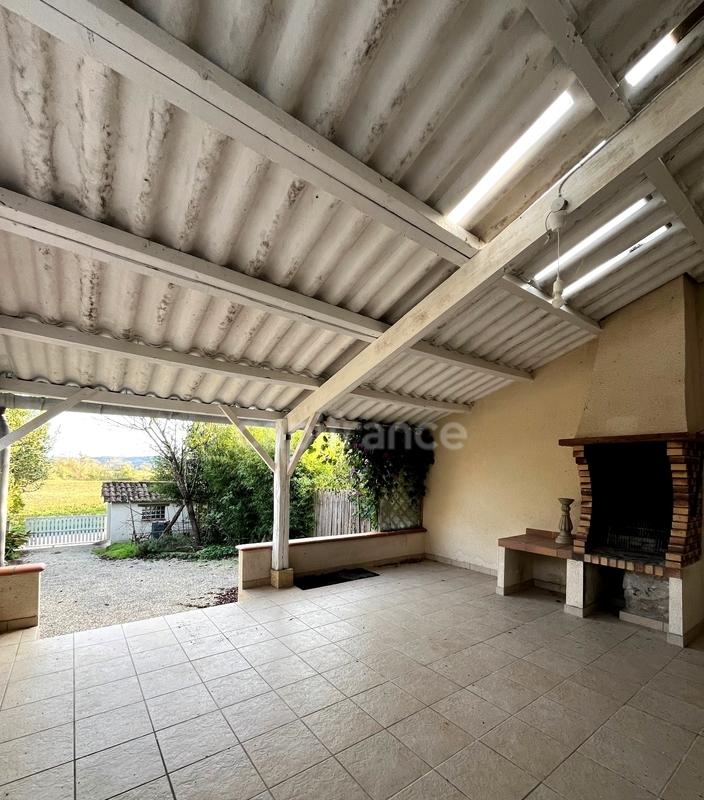 Maison - 232 m² - 7 pièces
