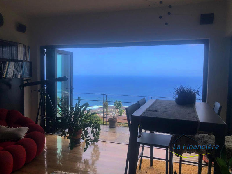 Maison - 206 m² - 7 pièces