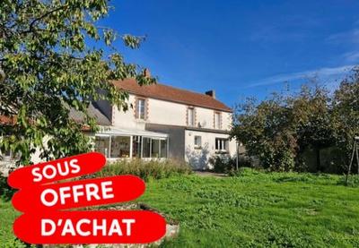 Maison de bourg - 97 m² - 4 pièces