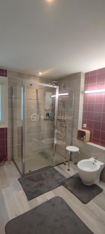 Maison - 188 m² - 5 pièces