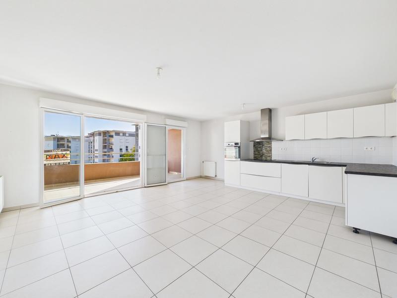 Appartement - 79 m² - 4 pièces