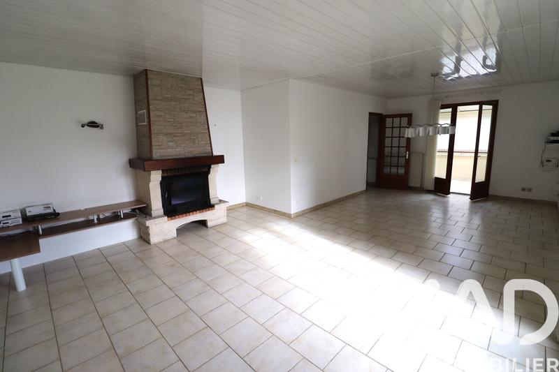 Maison - 111 m² - 6 pièces