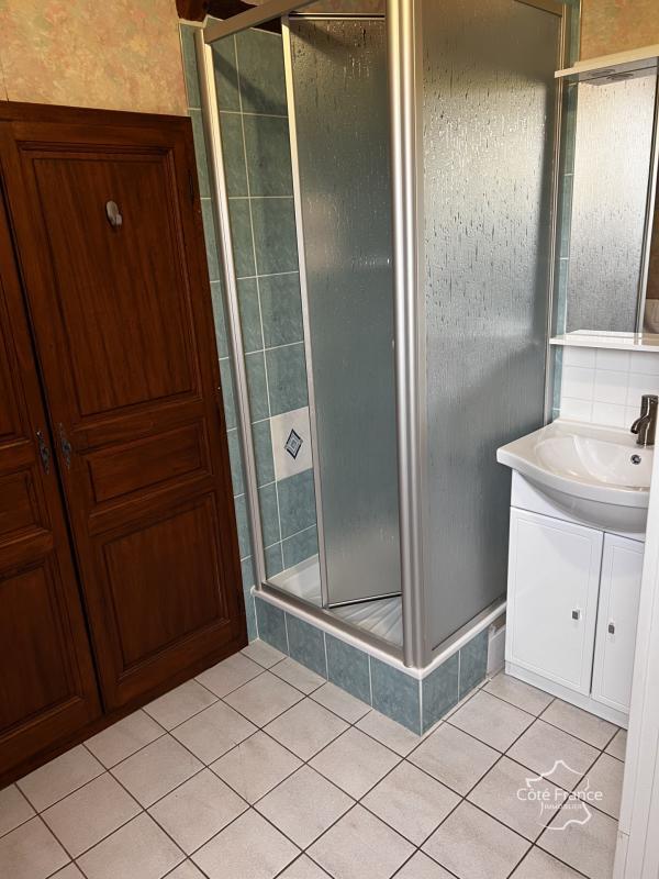 Propriété - 291 m² - 14 pièces