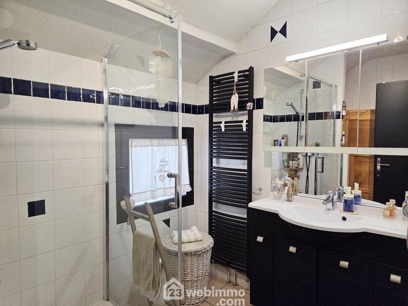 Maison - 98 m² - 4 pièces