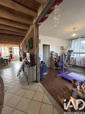 Maison - 137 m² - 4 pièces