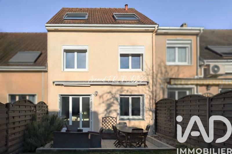 Maison - 116 m² - 6 pièces