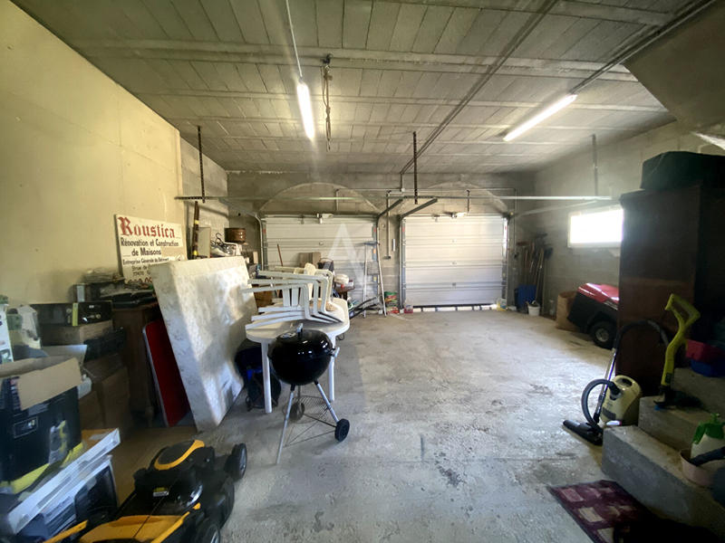 Maison - 214 m² - 8 pièces