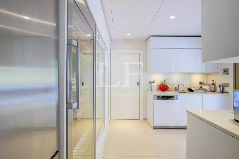 Propriété - 956 m² - 18 pièces