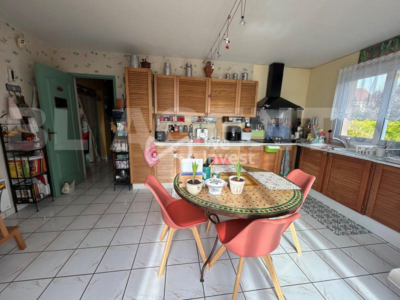 Maison - 180 m² - 7 pièces