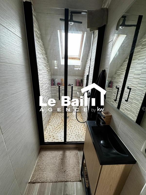 Maison - 121 m² - 6 pièces