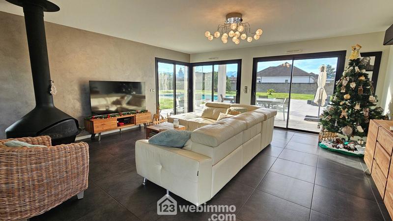 Villa - 165 m² - 8 pièces