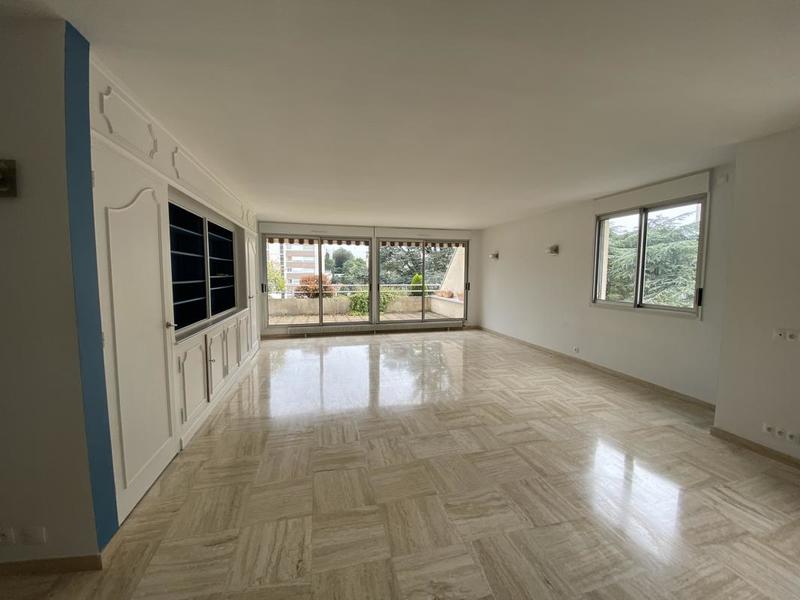 Appartement - 160 m² - 7 pièces