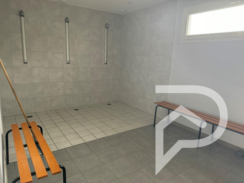 Local commercial - 570 m²