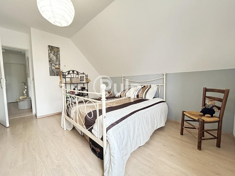 Pavillon - 130 m² - 6 pièces