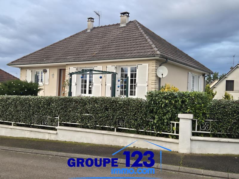 Maison - 93 m² - 4 pièces