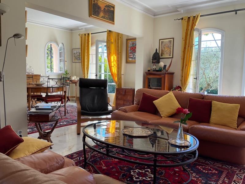 Maison - 181 m² - 7 pièces