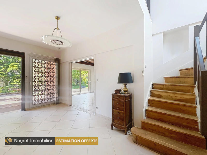 Maison - 160 m² - 5 pièces