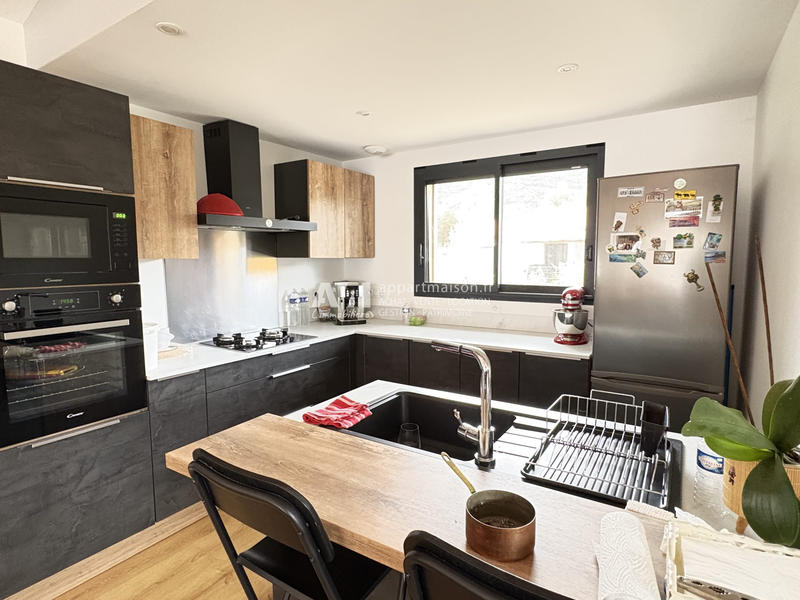 Maison - 123 m² - 5 pièces