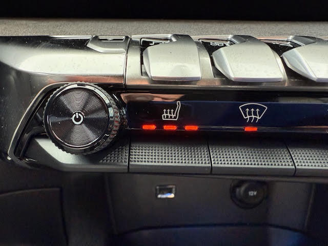 Peugeot 3008 Hybride 225cv E-Eat8 Gt + Focal