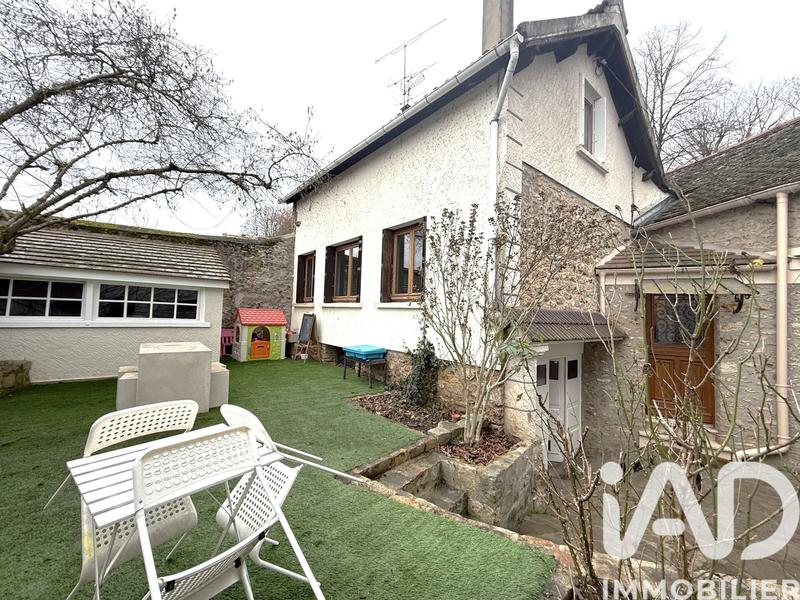 Maison - 137 m² - 6 pièces
