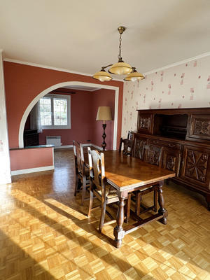 Maison - 92 m² - 6 pièces