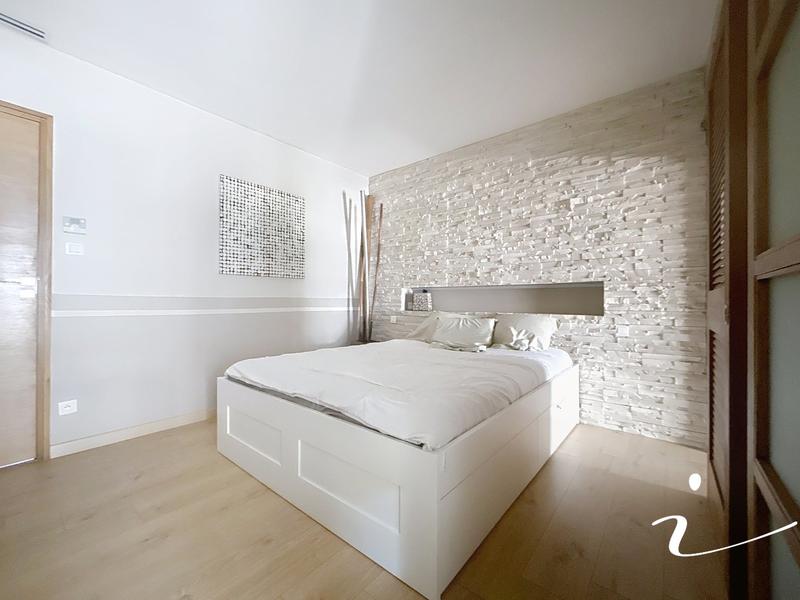 Villa - 152 m² - 6 pièces