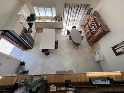 Maison - 229 m² - 5 pièces