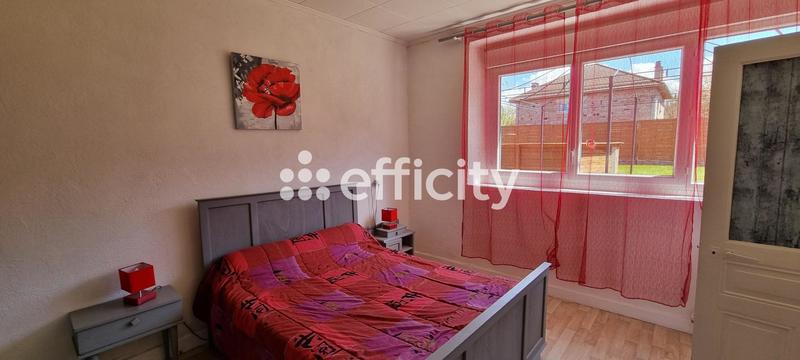 Maison - 234 m² - 13 pièces