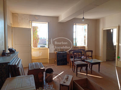 Maison - 110 m² - 6 pièces