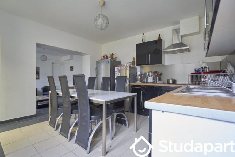 Chambre - 14 m² - 1 pièce