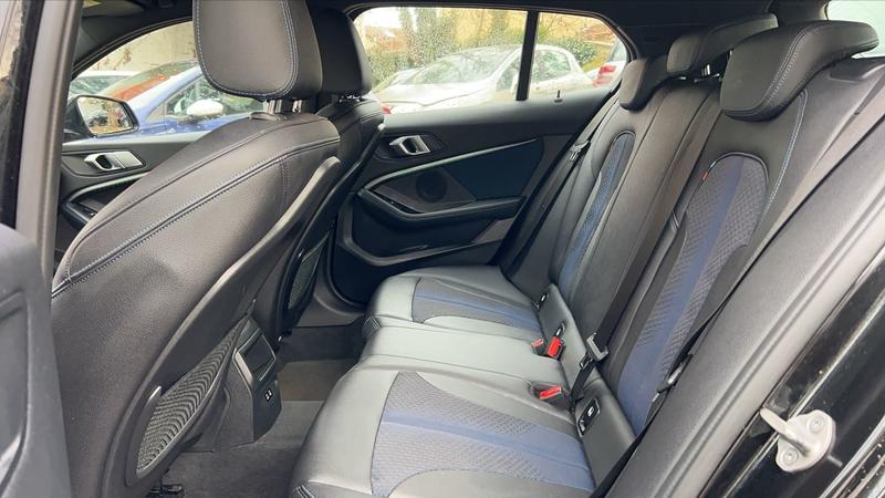 Bmw Série 1 (F40) 116d 116 Dkg7 m Sport