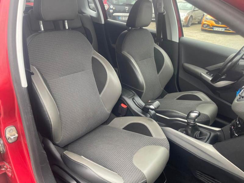 Peugeot 2008 1.2 Turbo 110ch s&amp;S Bvm5 Allure