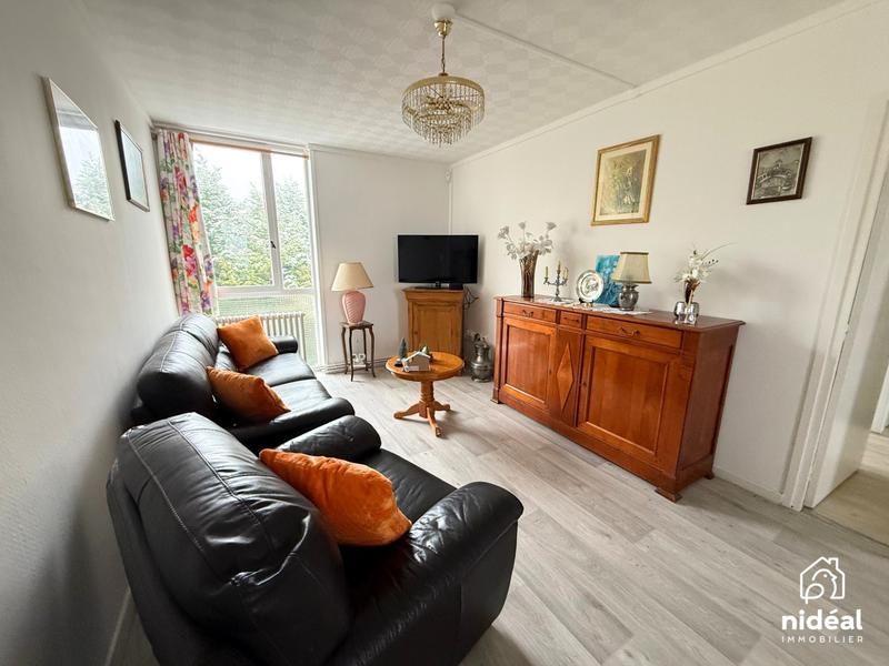 Appartement - 80 m² - 5 pièces