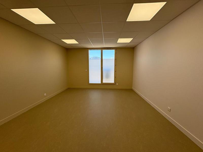 Bureau - 25 m² - 1 pièce