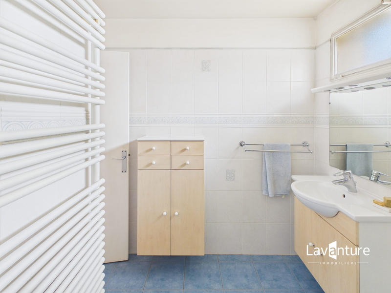 Appartement - 102 m² - 4 pièces