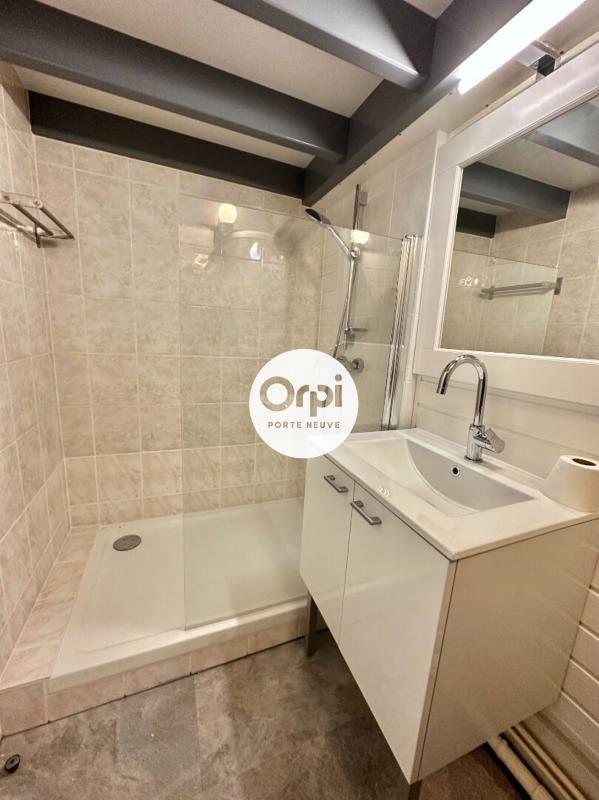 Studio - 20 m² - 2 pièces