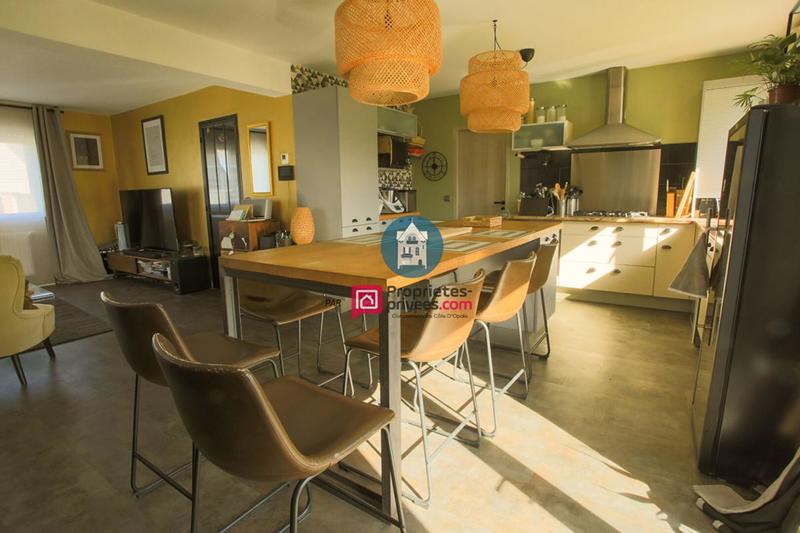 Maison - 121 m² - 7 pièces